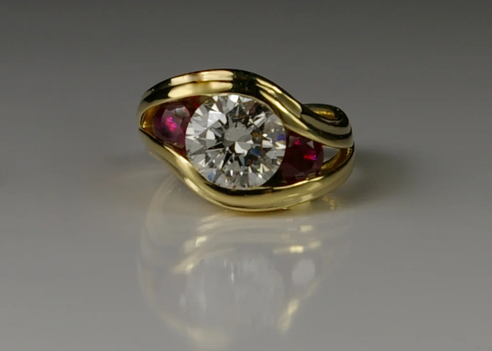 18 Karat Yellow Gold “S” Ring with Rubies and Diamonds