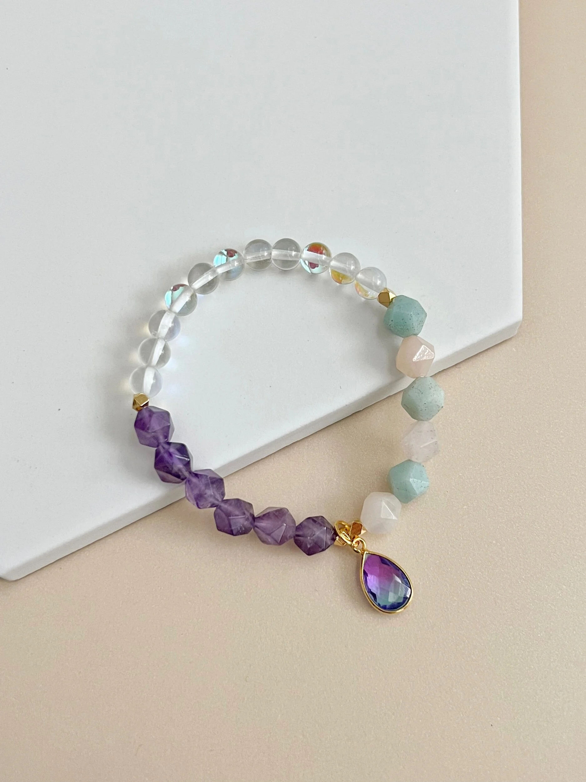 9DE8591E-93FB-4DAB-AD4D-815153736A1E