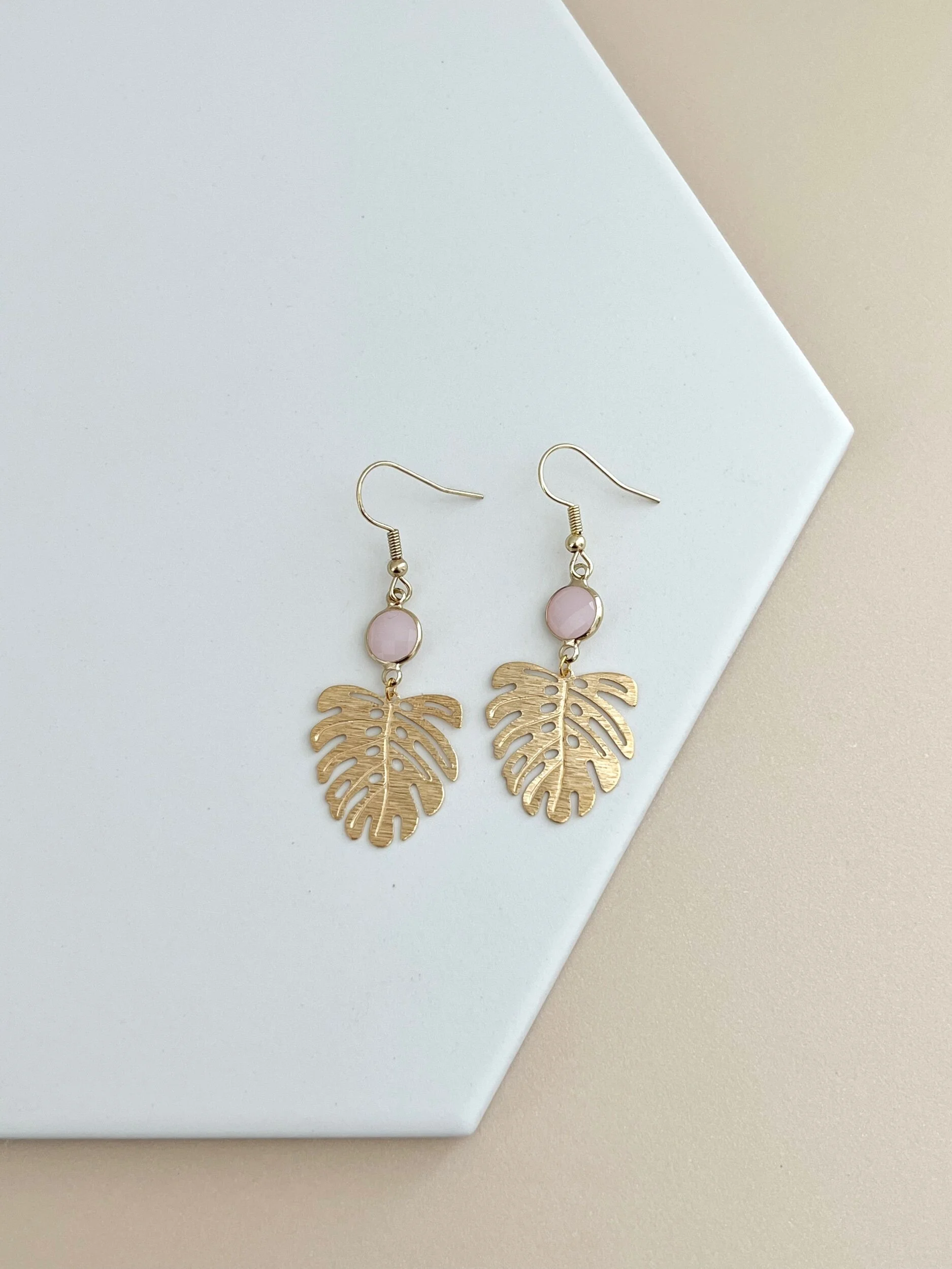 433A8781-9D39-42C7-8D61-A4C61A5567B0