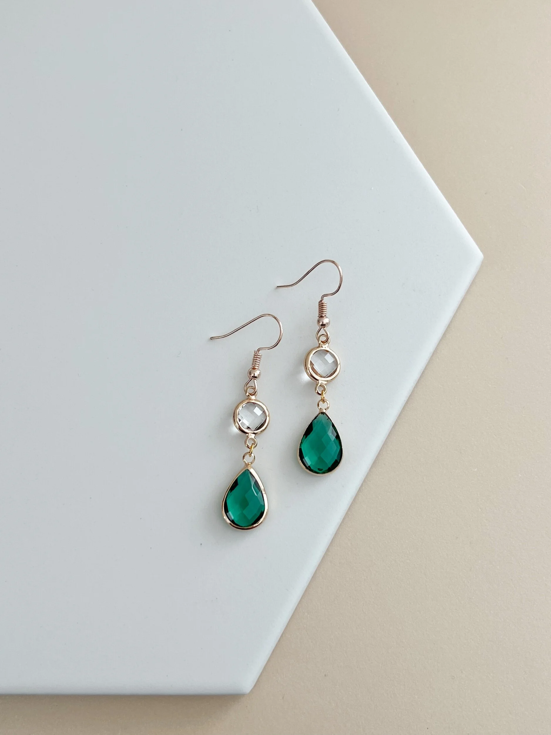 E9F42CC9-9579-47BE-834A-EDEBA479FD45