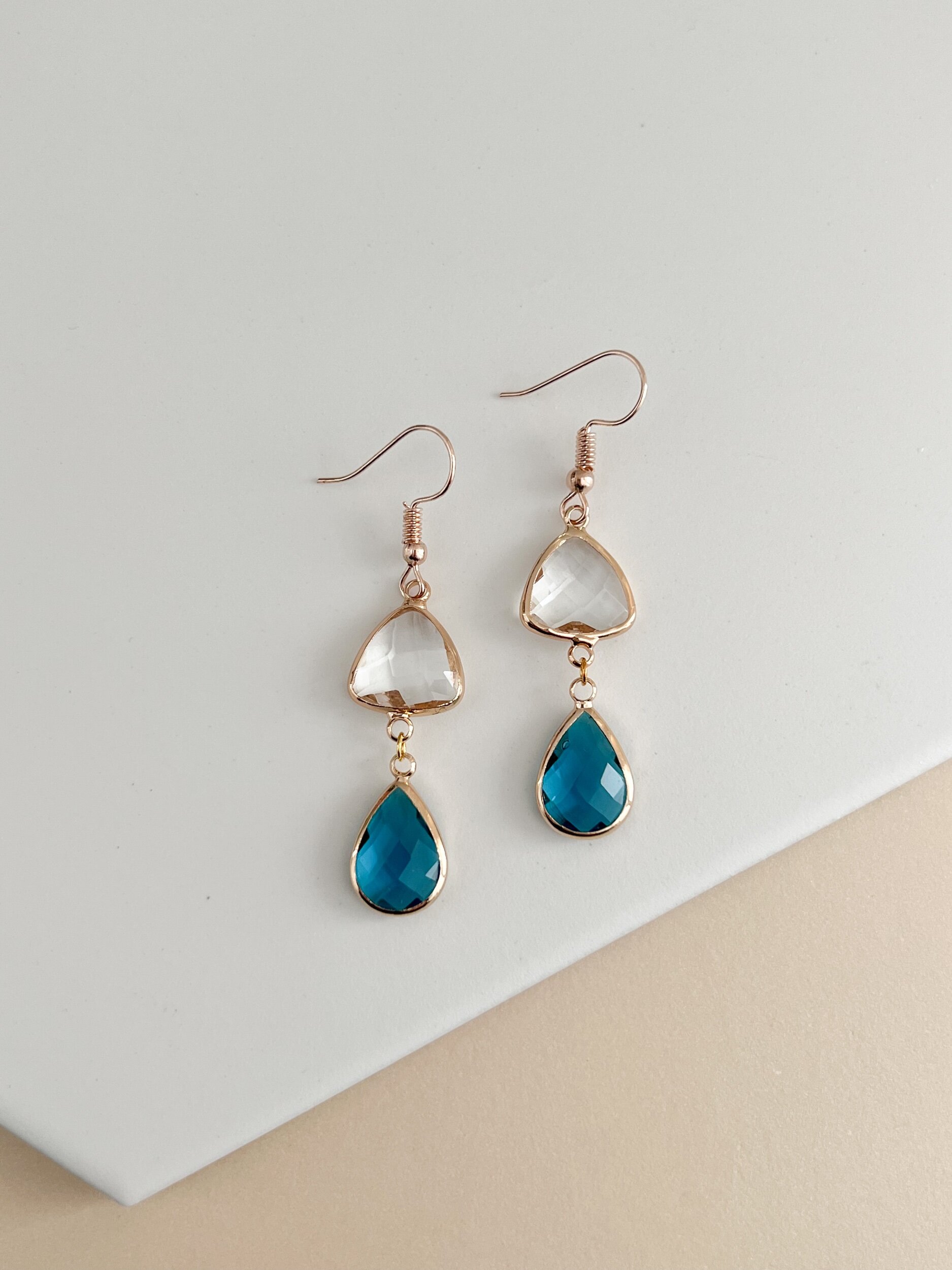 23A371E7-E75A-4E79-A63F-46026663D21F