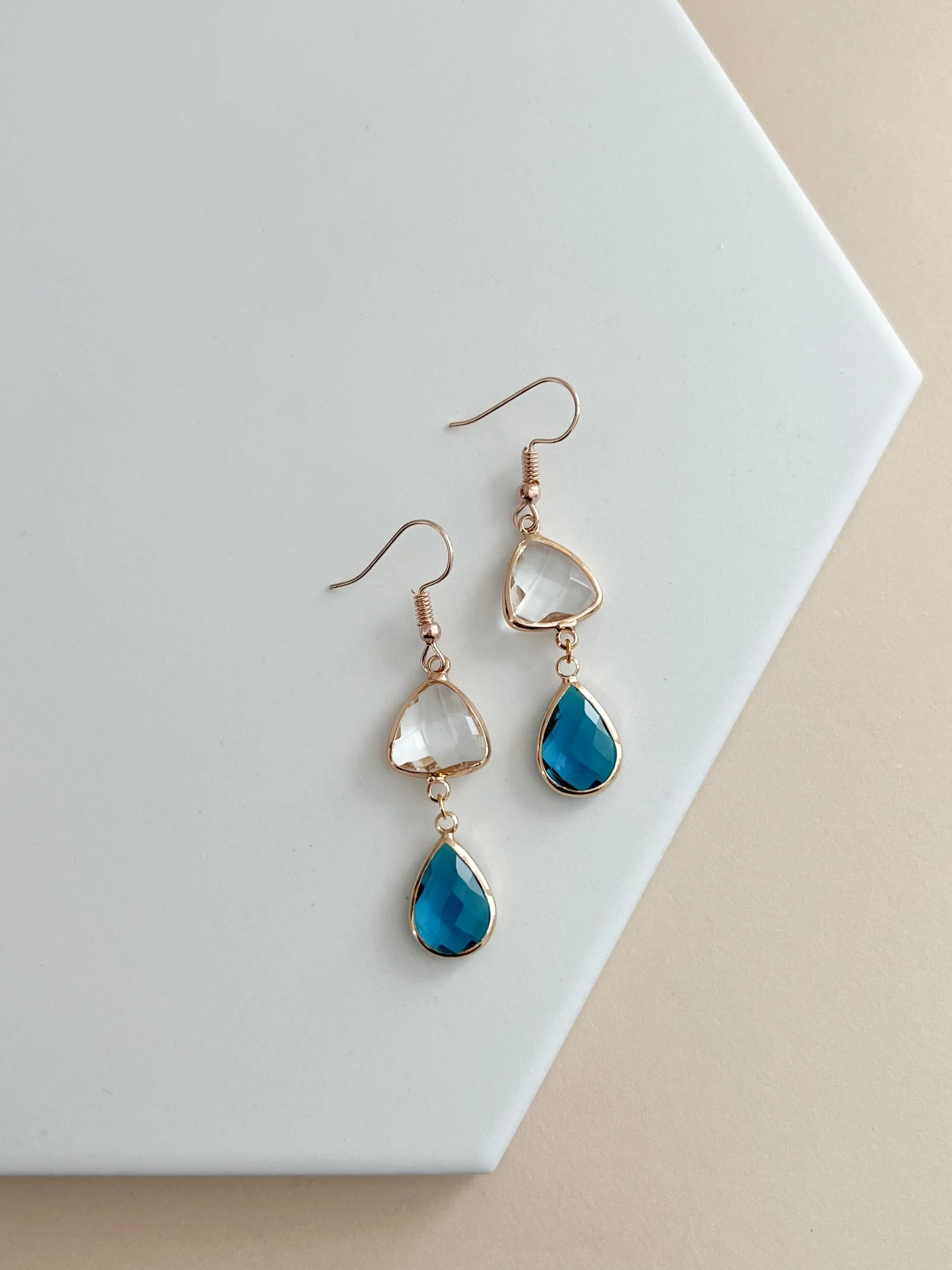 6FA4E02D-ADE1-4BC0-8567-7A7A39A1F26B