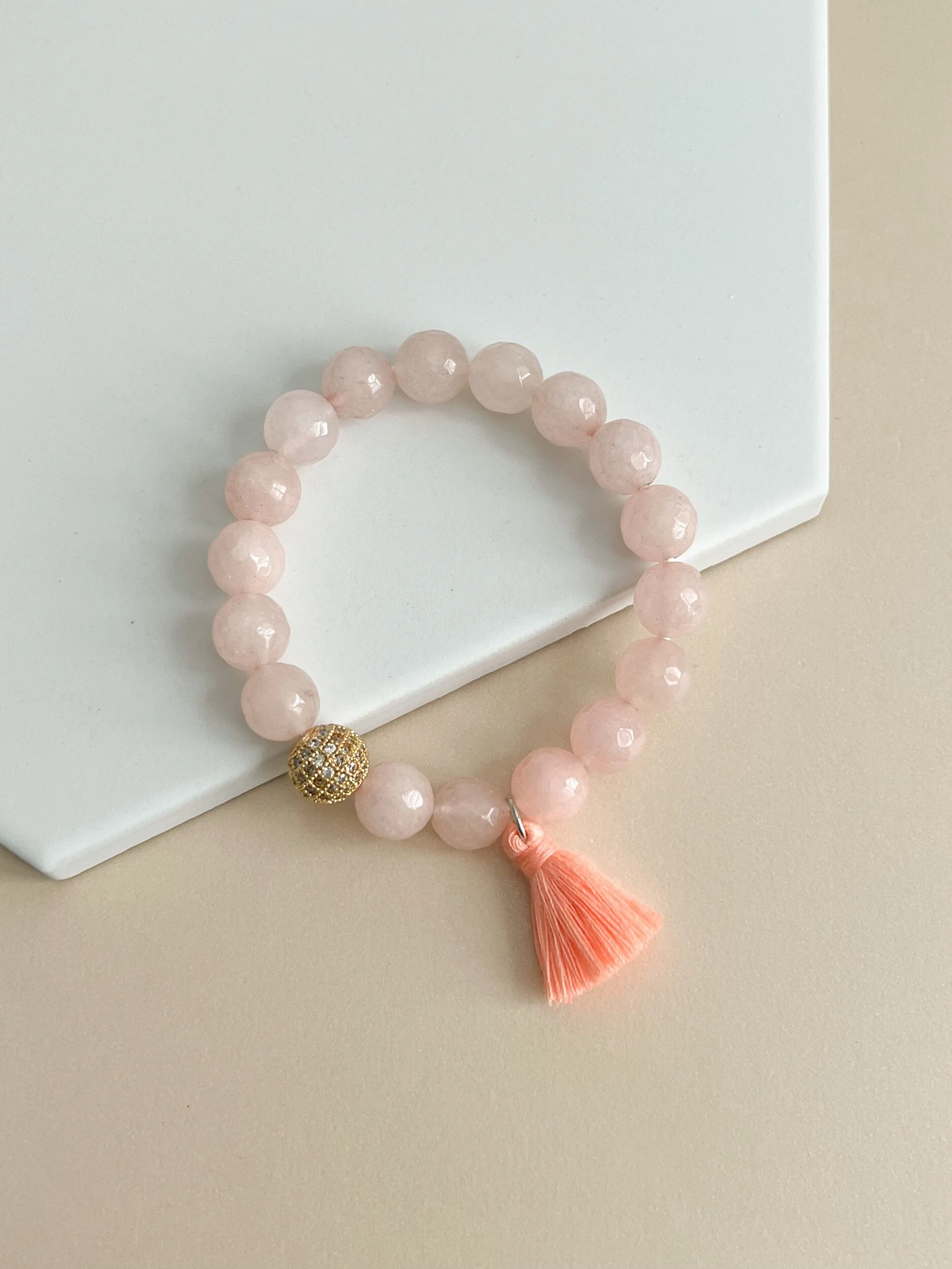 F591E1EF-FFF3-4E9E-8386-419360178CBA