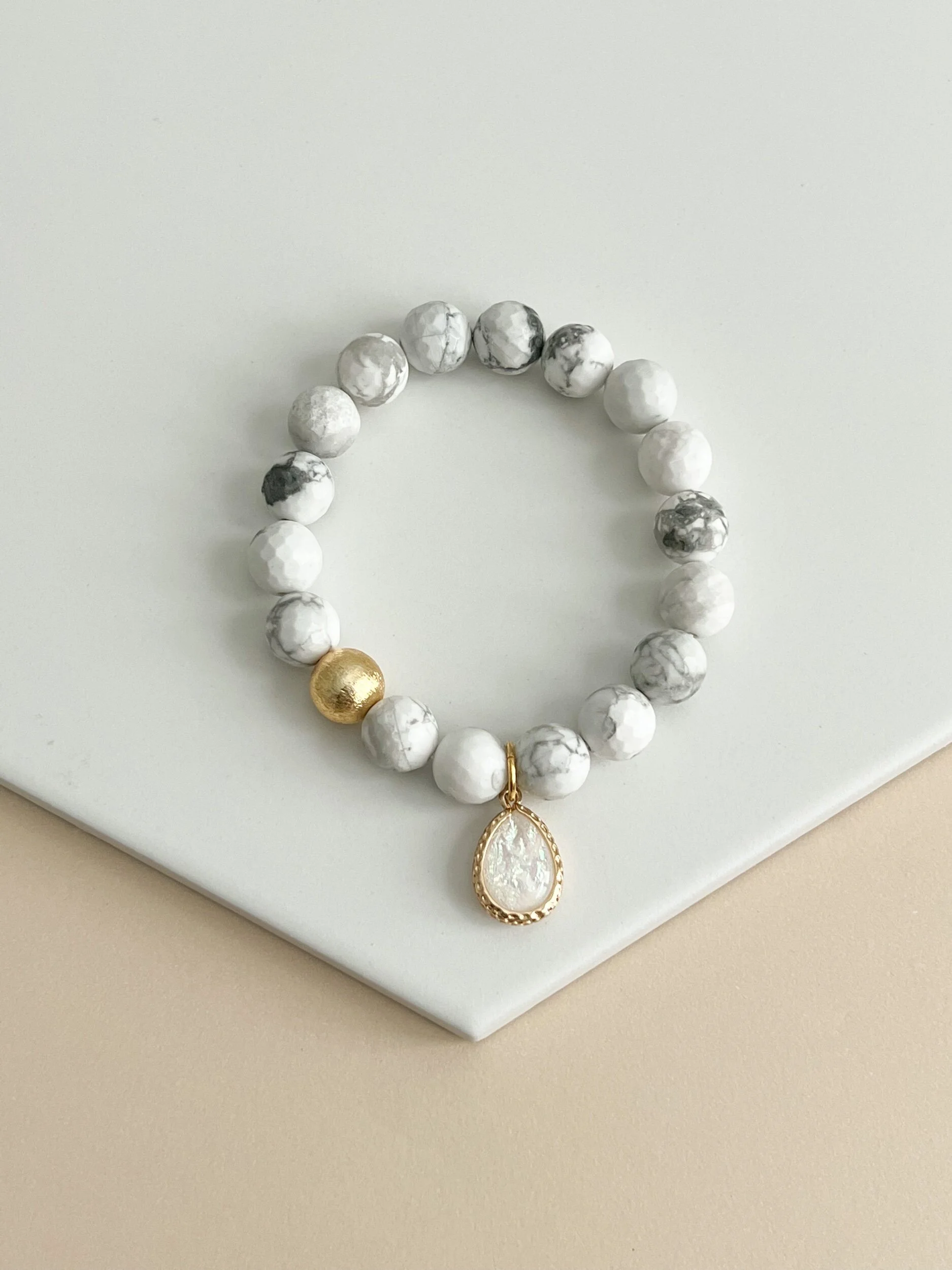 A8BCA978-3FFA-41AB-B1BA-FDA29ACA9D83