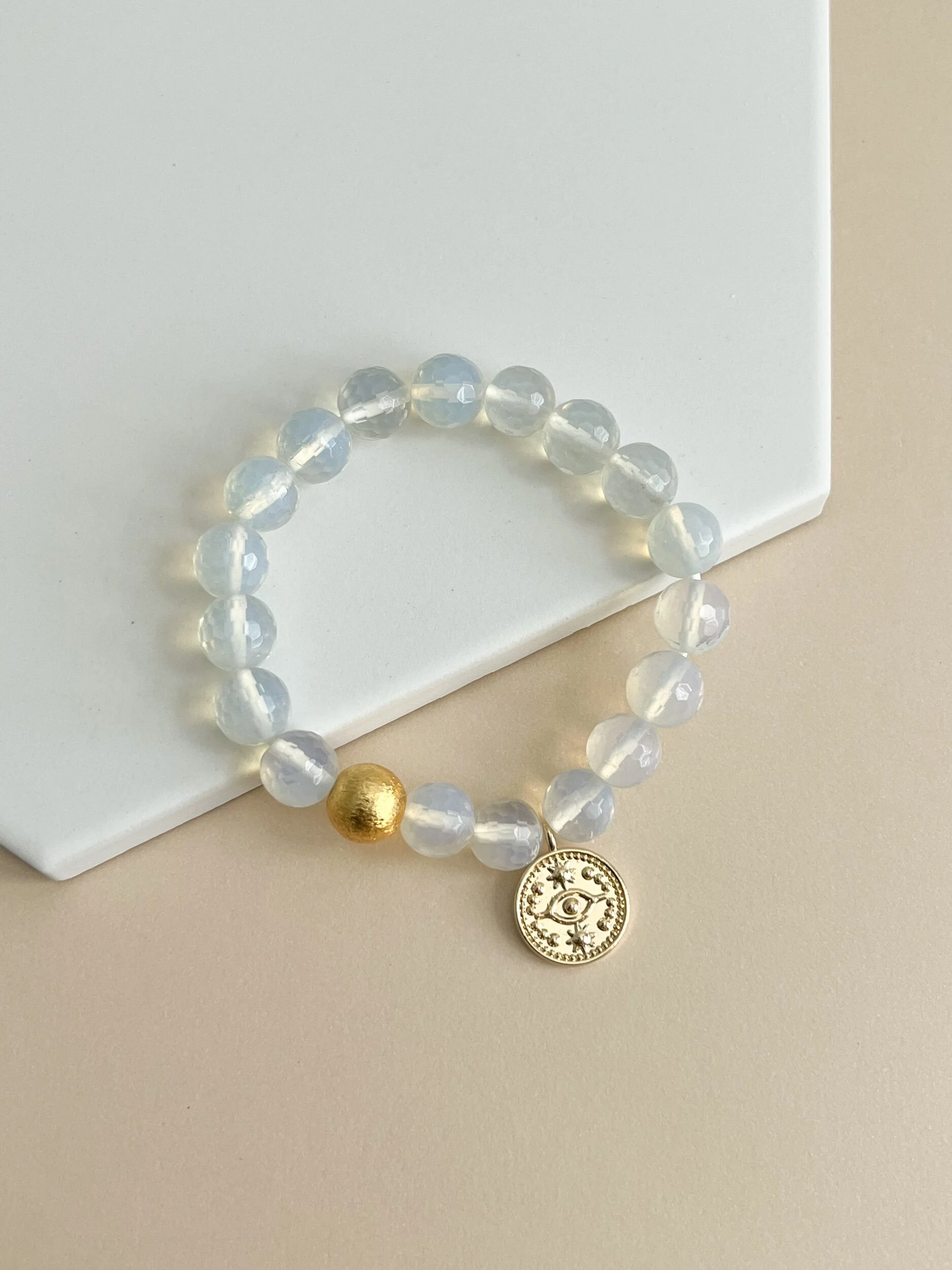 F836A326-9B5B-4242-800E-EC39D2B0FA15