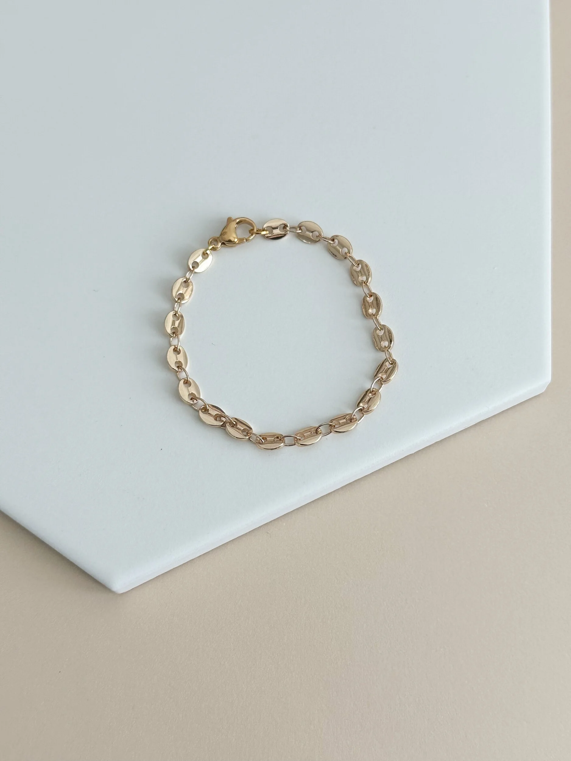 EEA13988-9AFF-49B9-825F-D3DA154AD99E