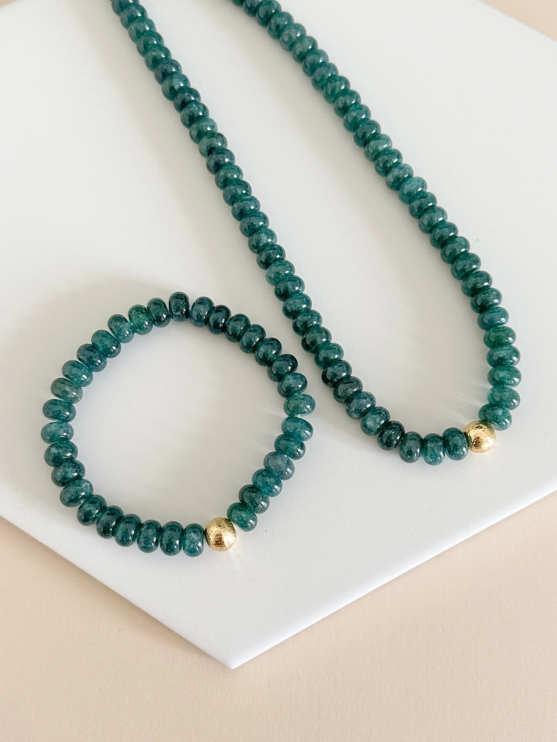 6C1C53D7-8639-40B9-87DF-1524DCA72F1A