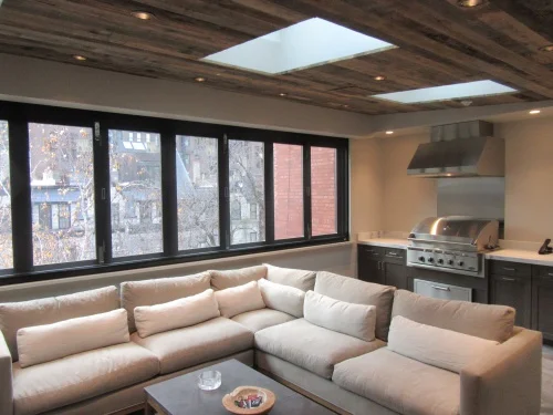 indoor_living_1x.jpg