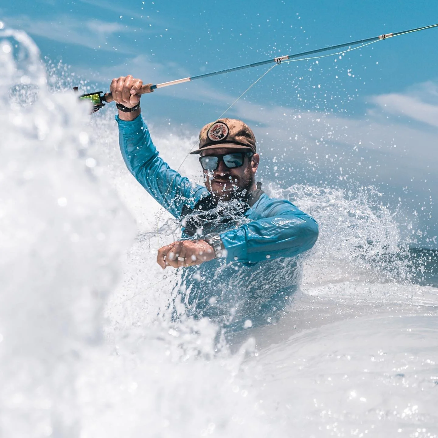 Fishing in the surf has to be one of my favorite ways to pursue a fish. As challenging as it gets and really feeling the energy of mother nature. 

📷@willgrahamphoto 

@mavenfishing @mavenrodsusa @howlerbros @makoreels @costasunglasses @seaholmautom