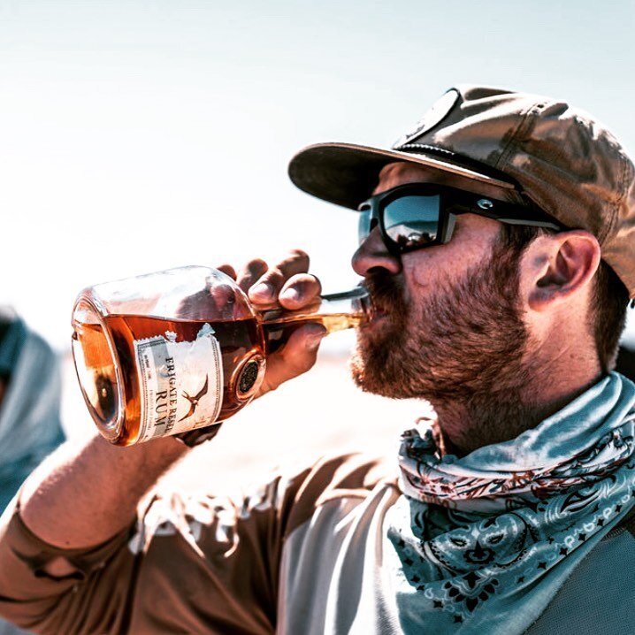 Apparently it&rsquo;s world rum day. I&rsquo;d cheers to that. 🥃

@frigatereserverum @howlerbros @costasunglasses 

📷 @willgrahamphoto 

#worldrumday #frigaterum #heedthecall #mexico #rum
