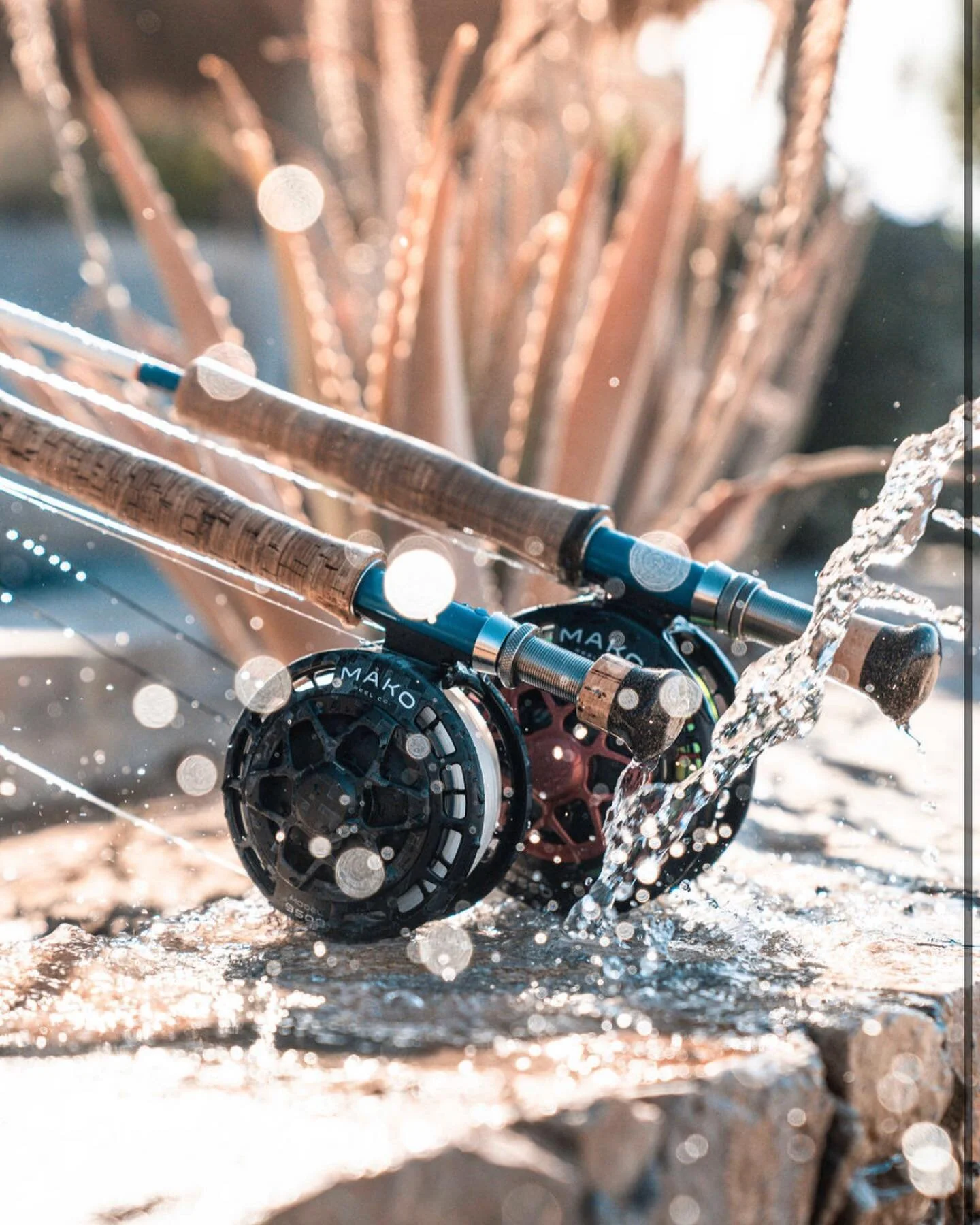 Some Baja essentials. Busy tying flies like crazy for some epic adventures on the horizon. 

@makoreels @mavenrodsusa @mavenfishing @howlerbros @frigatereserverum @cortlandline @costasunglasses 

#baja #makoreels #makolegacy #heedthecall #feelthepull