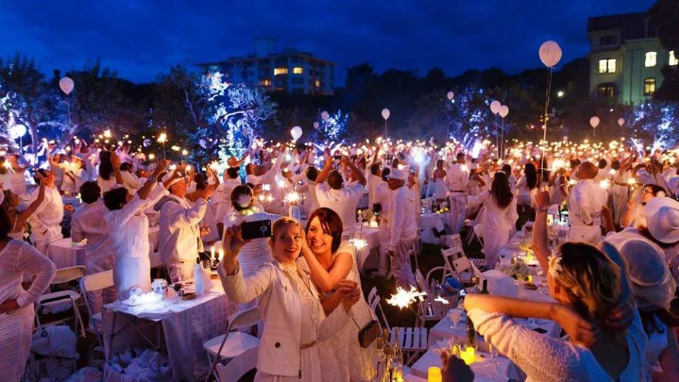 Diner en Blanc Victoria 2014
