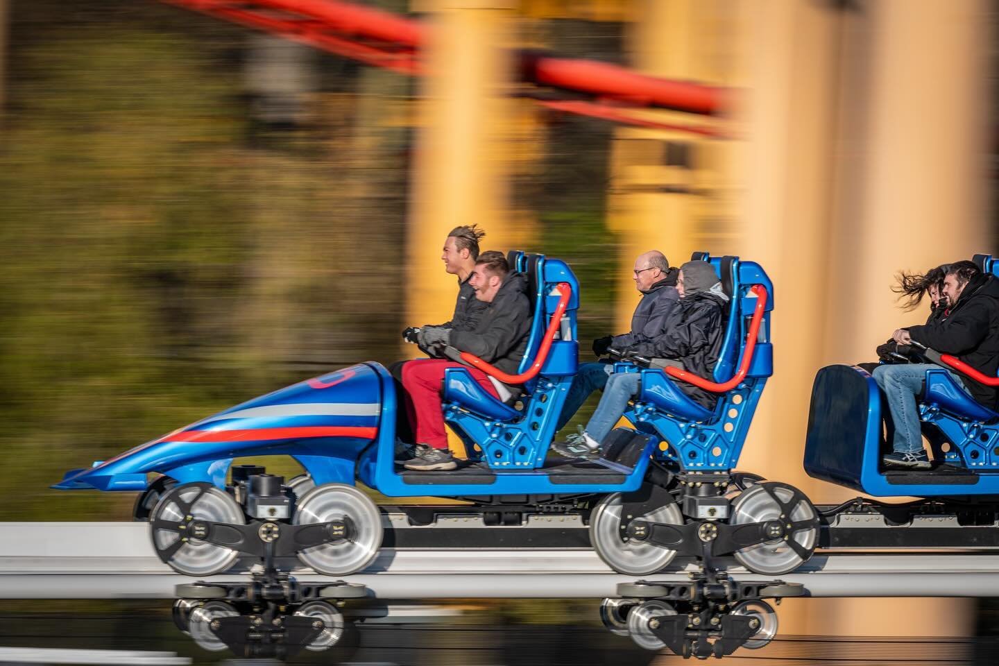 This ride is all about speed; pure, unrelenting, speed. Oh and also two 420ft tall towers!! 
.
🎢 Top Thrill 2 - Cedar Point (@cedarpoint)
.
.
⚙️ Antonio Zamperla spA (@zamperlacoasters) 
.
.
📸: @cedarpoint 
📱: Use #ParkParadise
.
#rollercoaster&nb