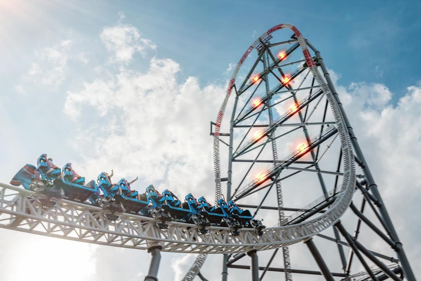 Happy Top Thrill Tuesday!! From start to finish this ride never lets up! Do you prefer the original Dragster or Top Thrill 2?
.
🎢 Top Thrill 2 - Cedar Point (@cedarpoint)
.
.
⚙️ Antonio Zamperla spA (@zamperlacoasters) 
.
.
📸: @cedarpoint 
📱: Use 
