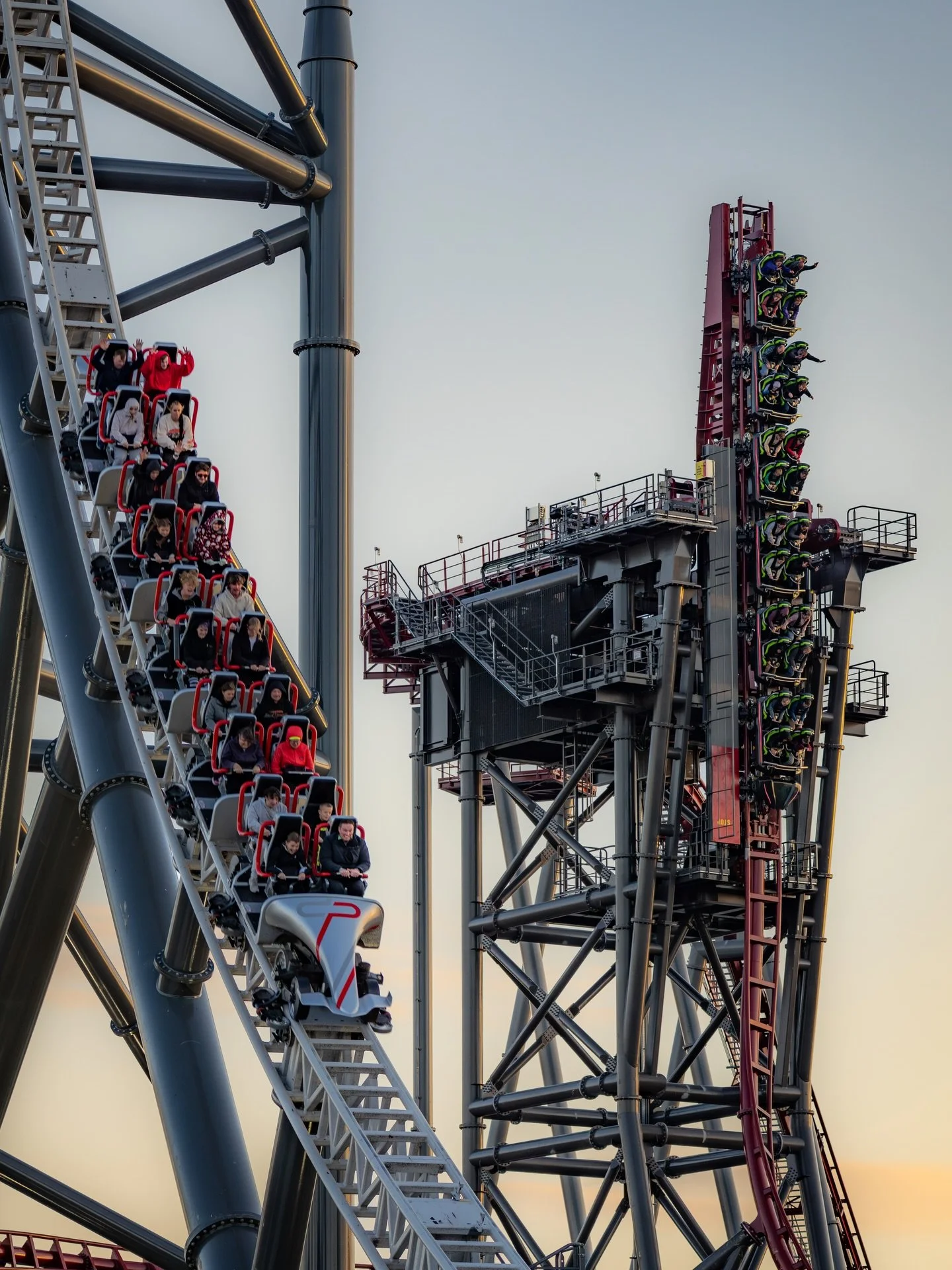 Which new for 2025 Coaster was your favorite at Cedar Point?
.
📸: @park_paradise 
.
#rollercoaster #coasters #themepark #amusementpark