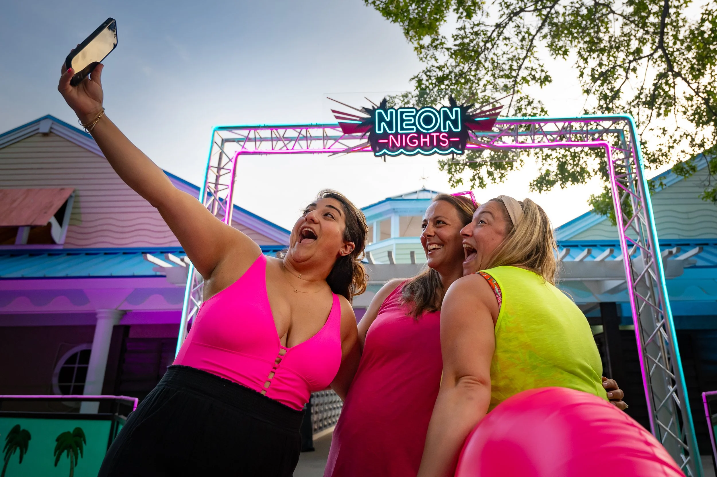 2026_NeonNights (67).jpg