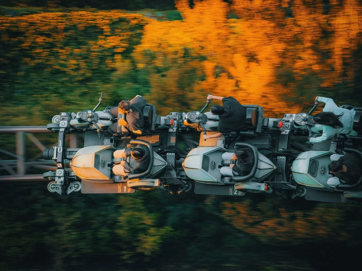 What&rsquo;s the longest you&rsquo;ve ever waited for Hagrid&rsquo;s?! One things for certain when to visit Universal, this will be the longest line! 
.
📸: @park_paradise 
.
#rollercoaster #coasters #themepark #universalstudiosorlando #harrypotter