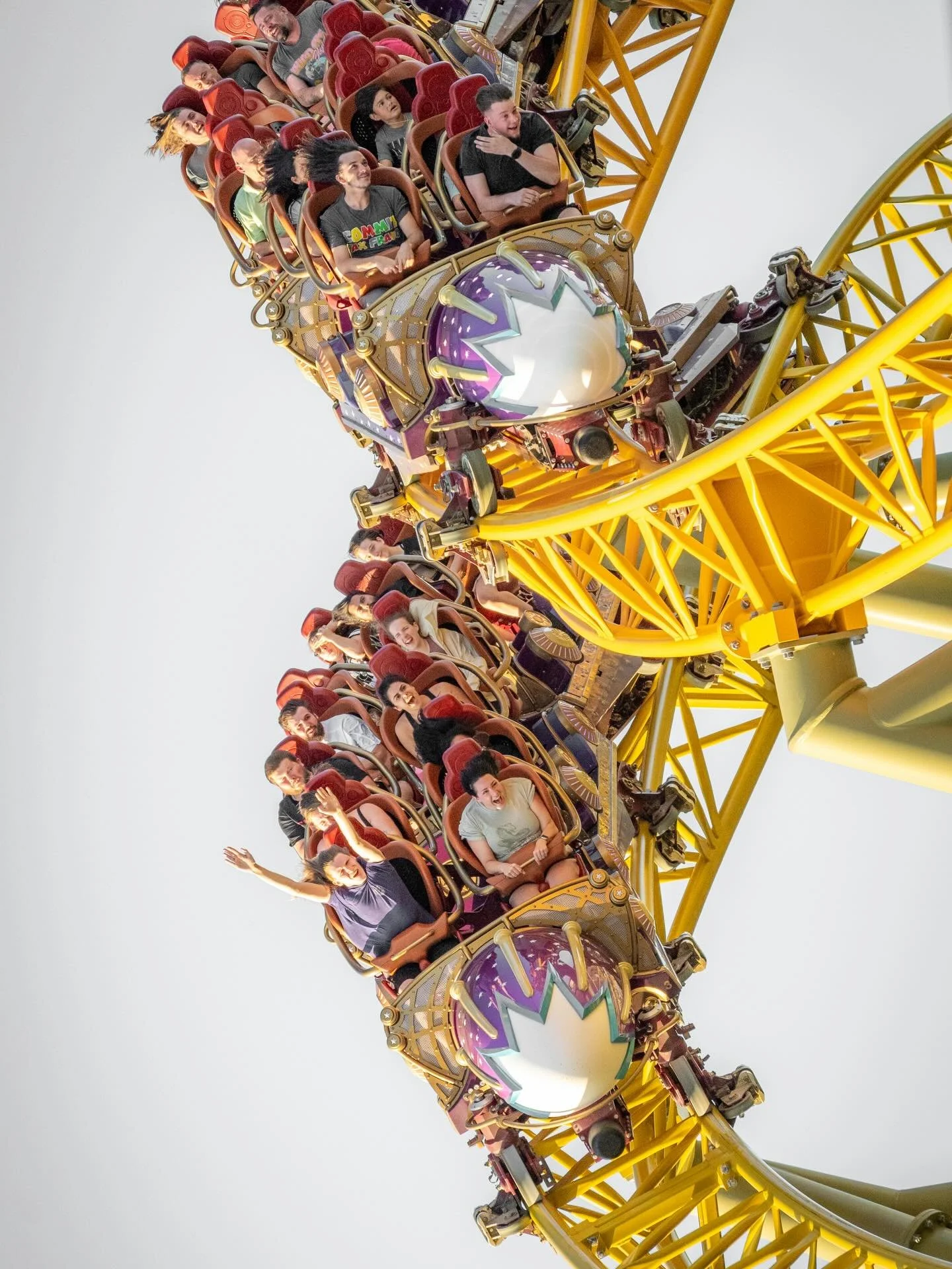 After a year of lassoing the comets is Stardust still the best coaster in Florida? 
.
📸: @park_paradise 
.
#rollercoaster #coasters #themepark #epicuniverse #universalstudiosorlando