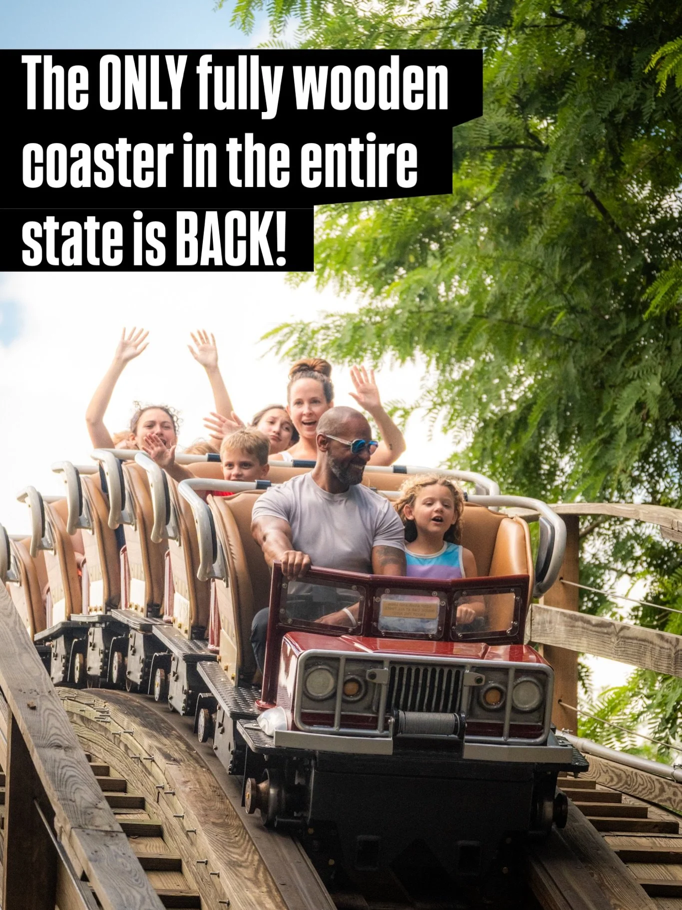 New wood, new track, new controls, new ROAR! 🦕 Coastersaurus is back up and running better than ever! It is one of only 3 wooden coasters in Florida and easily the smoothest! Plus LEGOLAND is just pure FUN! 
.
📍: @legolandflorida 
📸: @park_paradis