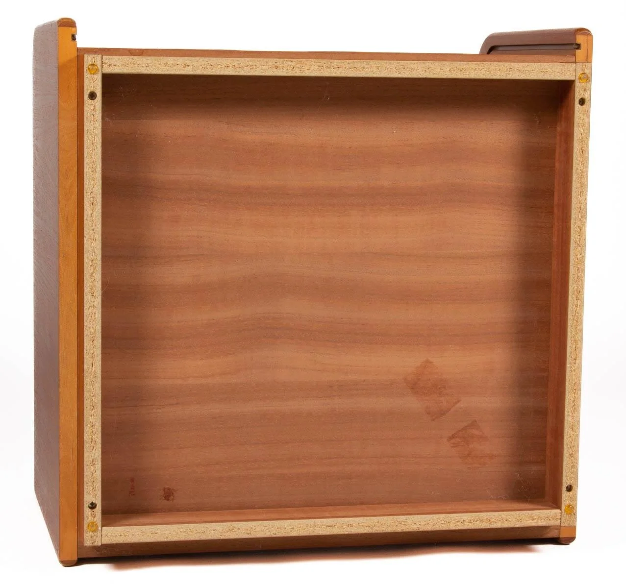 E7EB7209-A678-4346-B52C-62A30F18A964