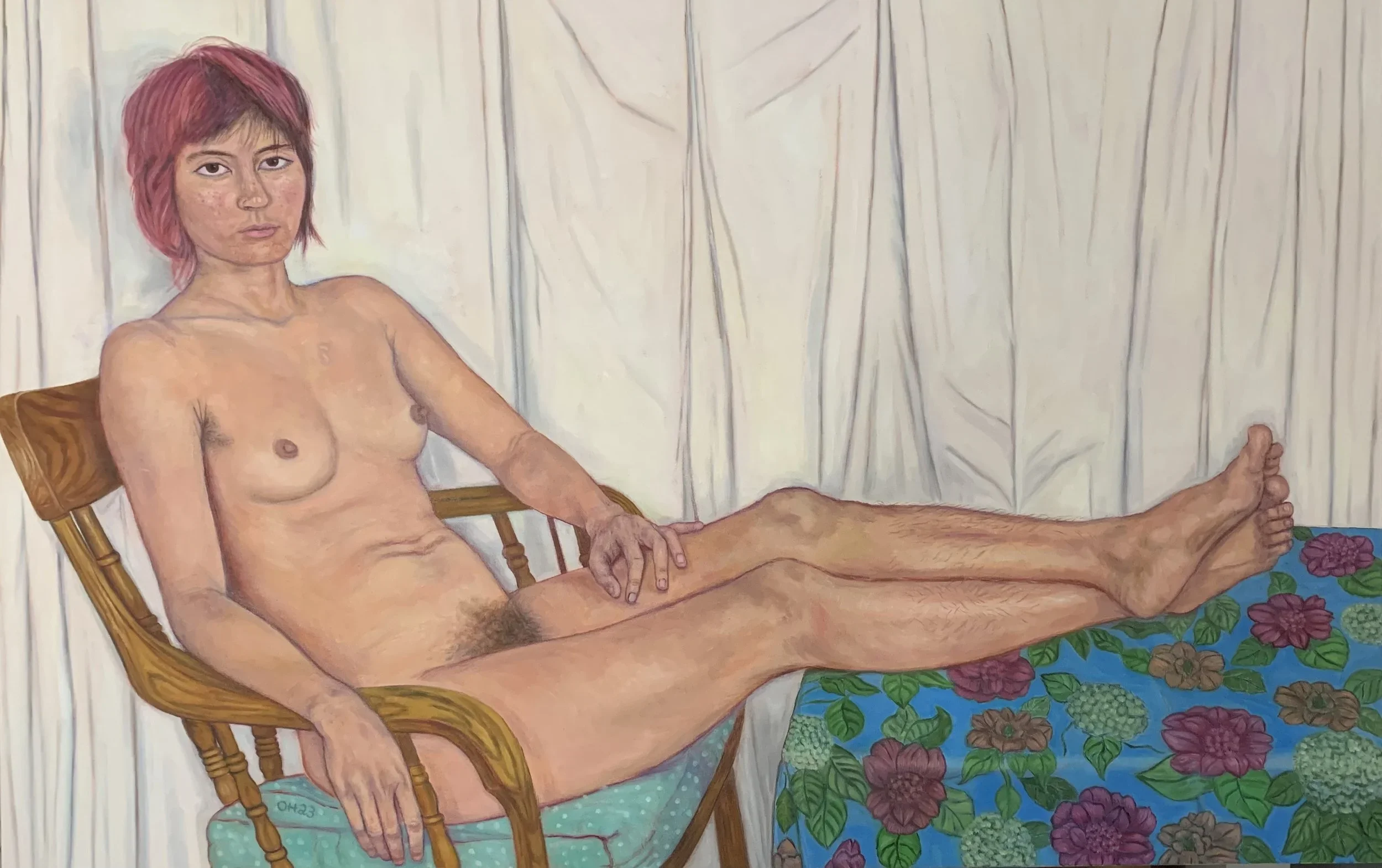 Desmina with Floral Table