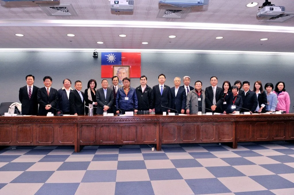 無黨籍當選臺北市市長的柯文哲,在就任3個月後,隨即把大陸小組升級至市長轄下管理。圖片提供:臺北市政府
