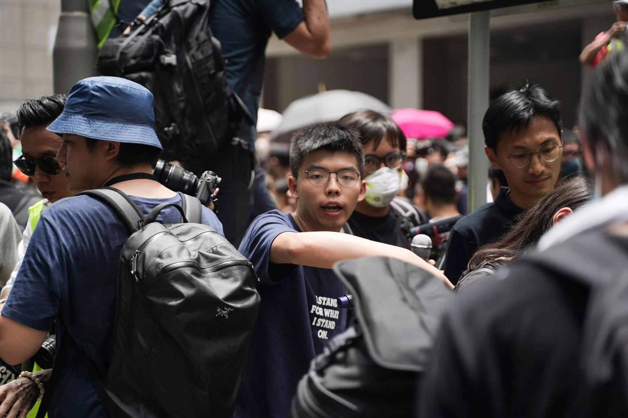 黃之鋒早在2月15日投書媒體警告台灣人,「入境香港恐成李明哲第二」。圖片來源:黃之鋒 Joshua Wong/Facebook