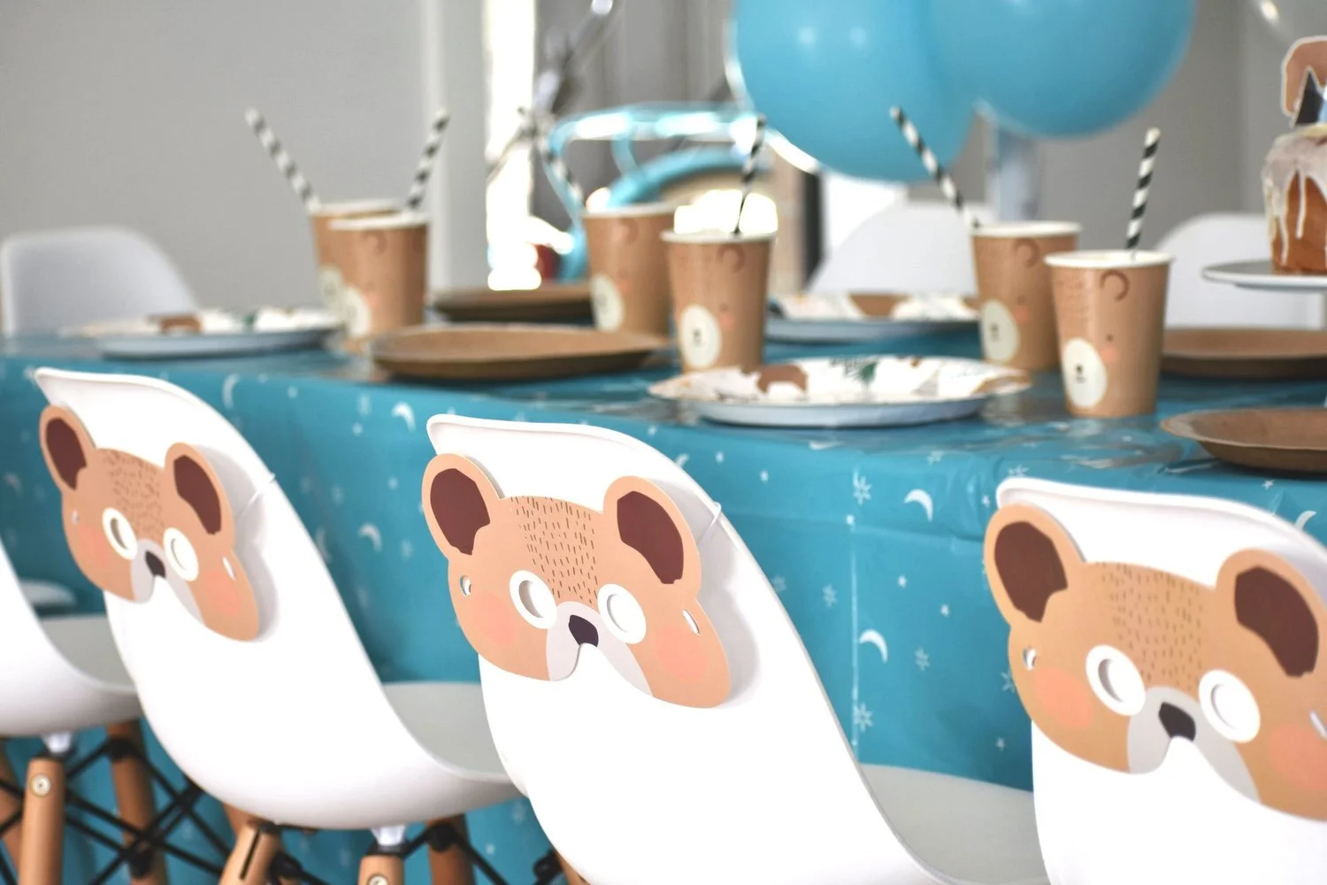 the range childrens table and chairs