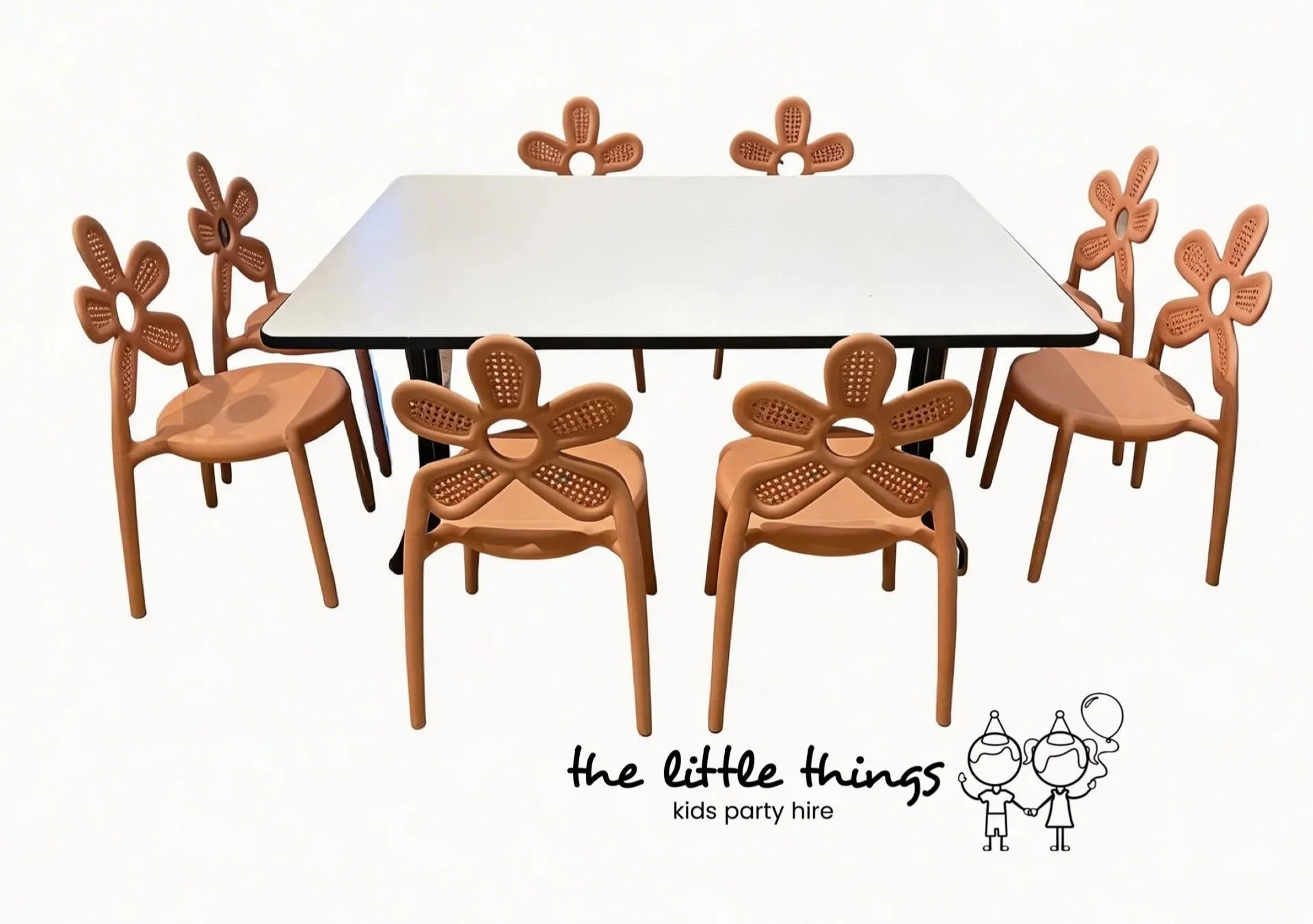 junior+kids+table+4.jpg