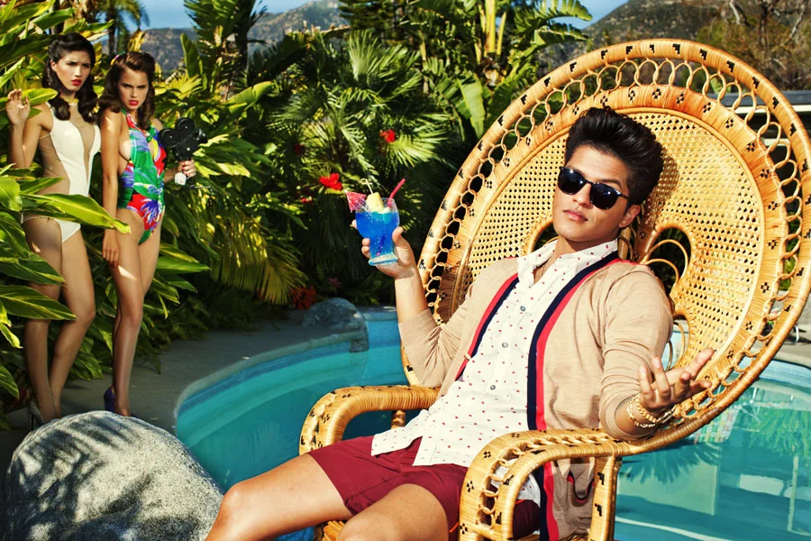 Bruno Mars Playboy 004.jpg
