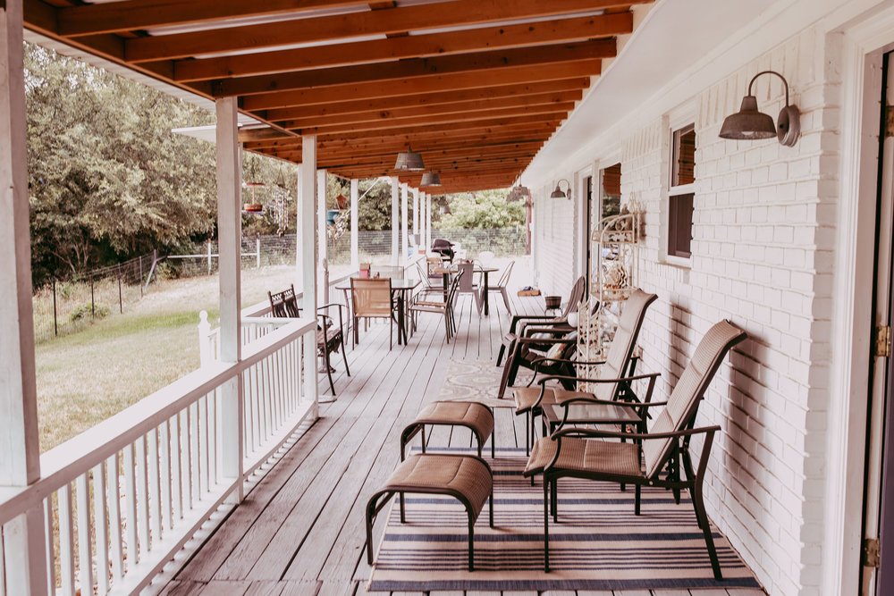  need a place to go for vacation? wanting to stay close to magnolia in waco? this is the perfect location.    getaway place in valley mills near waco 