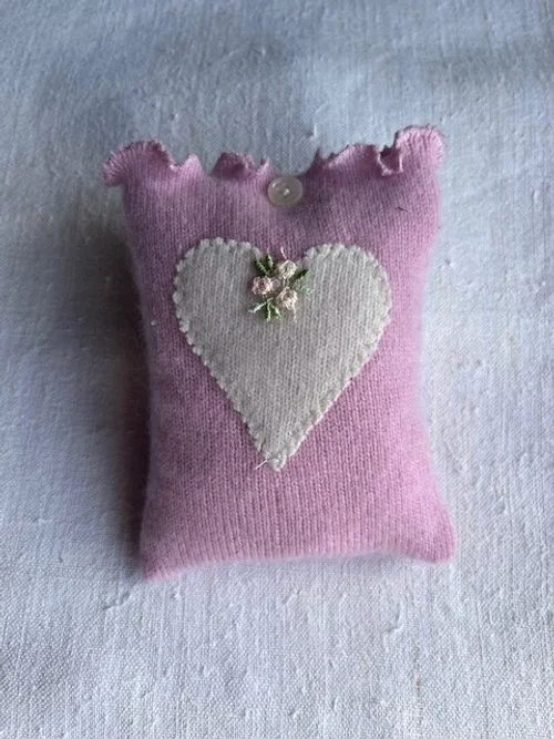 Small Cashmere Lavender Bag with Heart