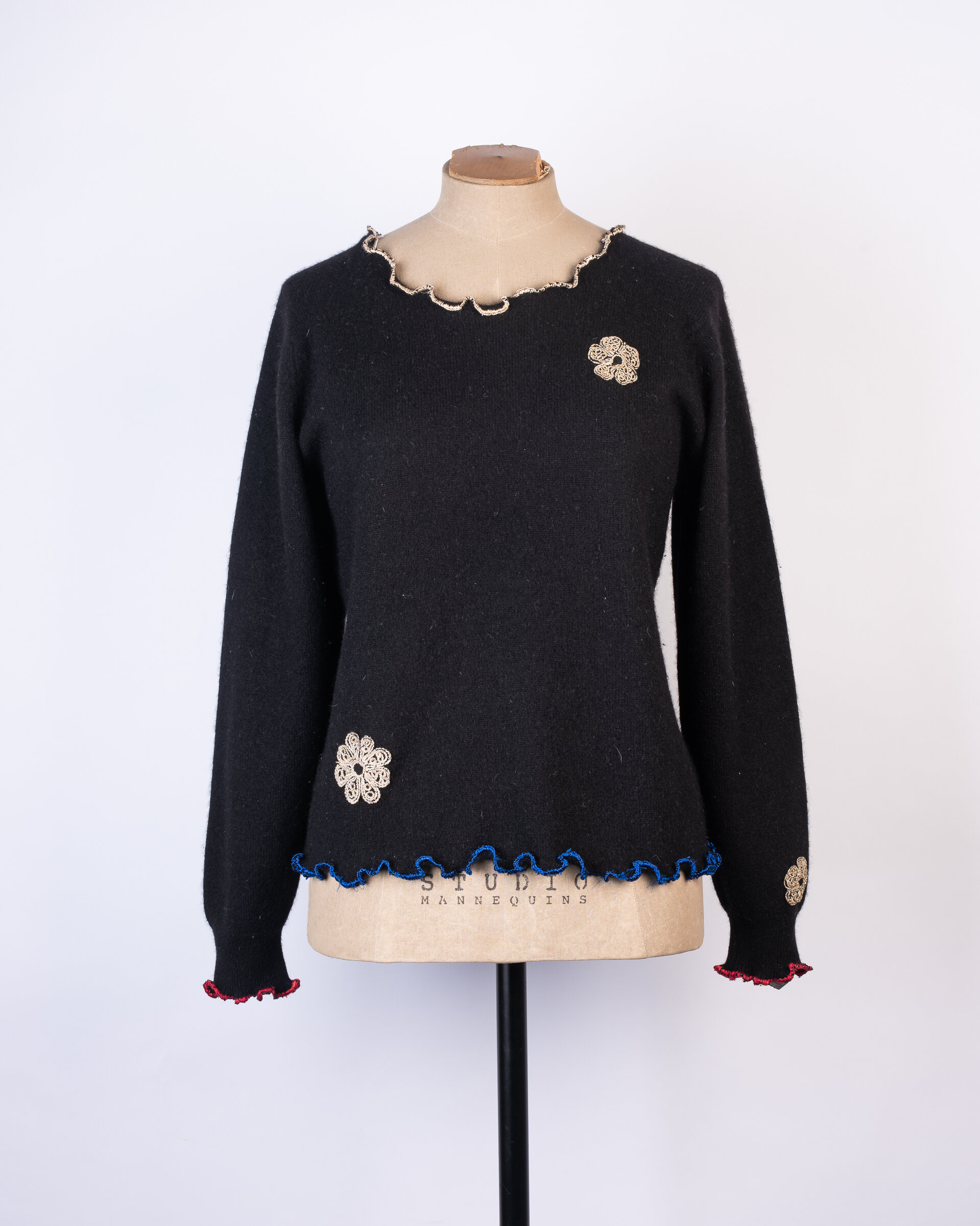 3474  Black Cashmere Jersey. 