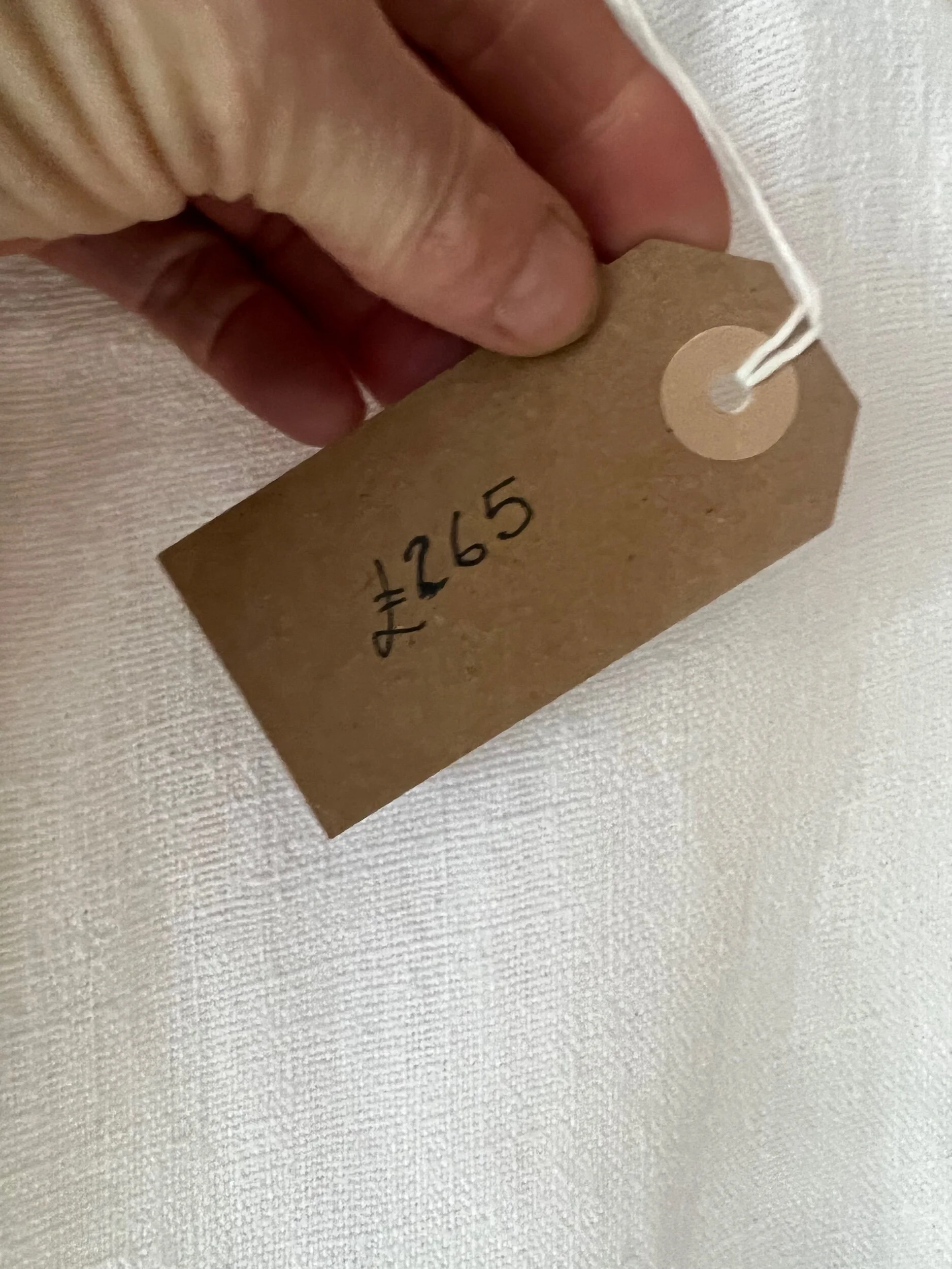 01214E60-2A5F-408E-B736-DB74FBC3BDBE