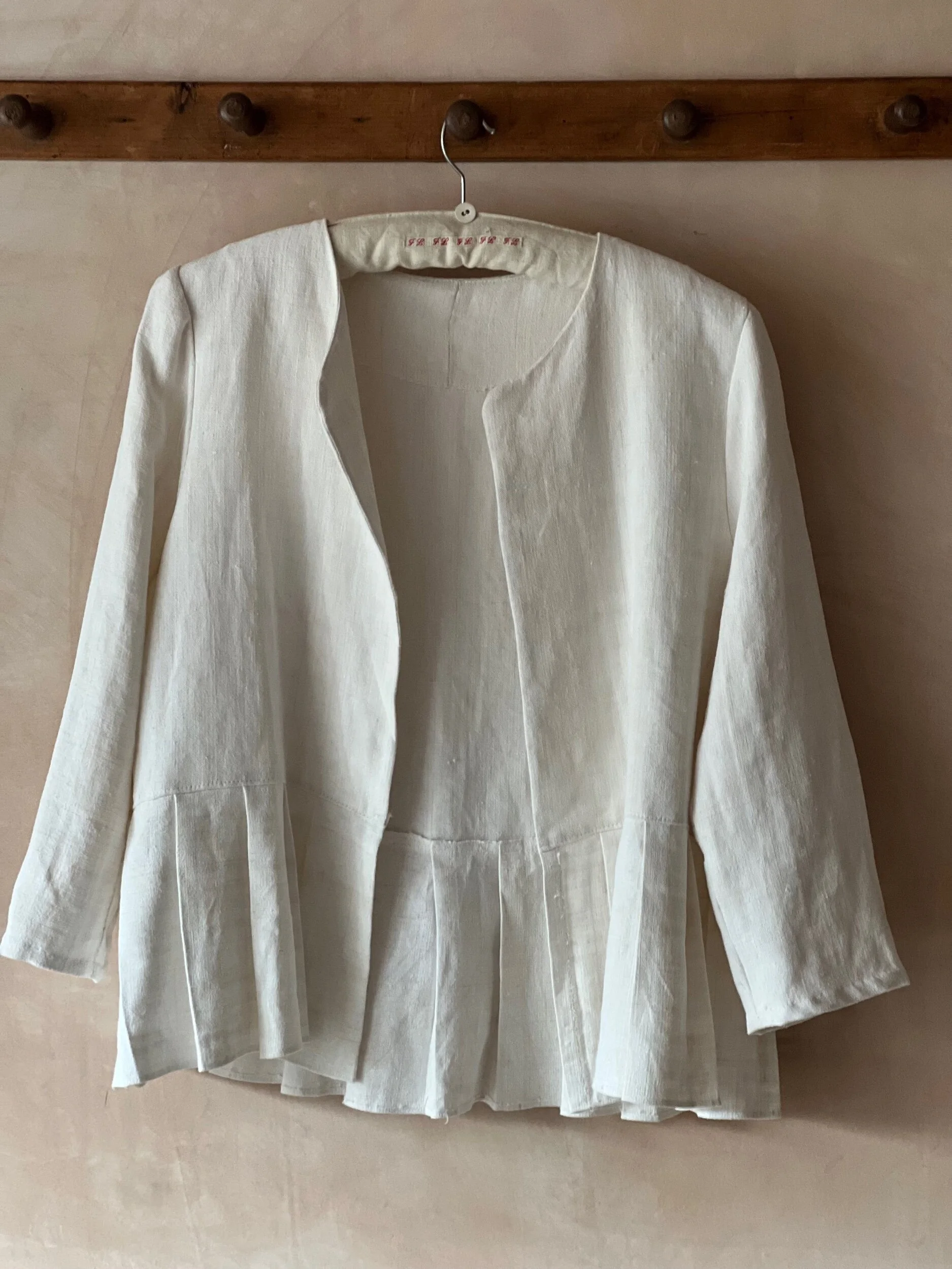 1EF8CE05-7BBA-4470-B3D3-3C5292FE79D3