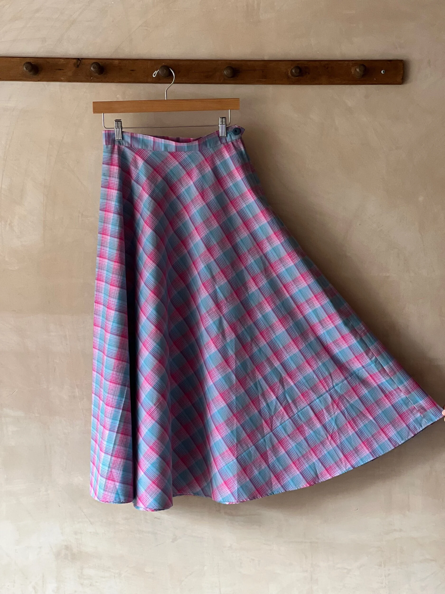 FE2DFCFA-1757-45F1-9381-90B61F7C1772