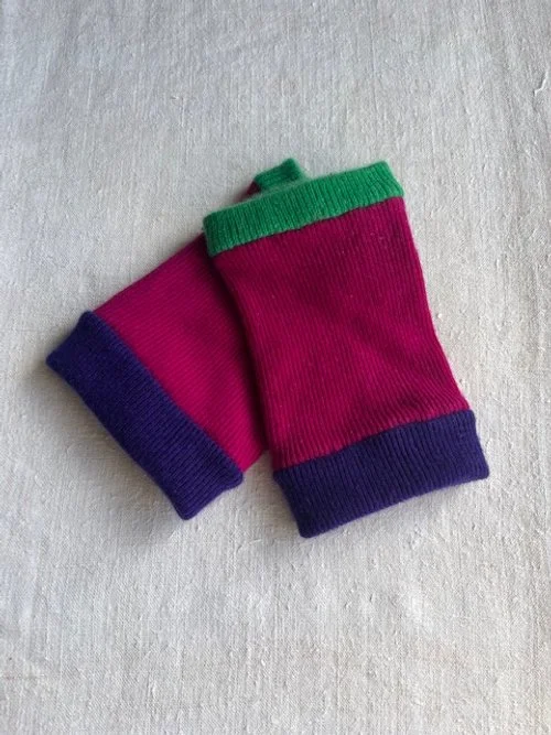 Cashmere Cuffs. no 206