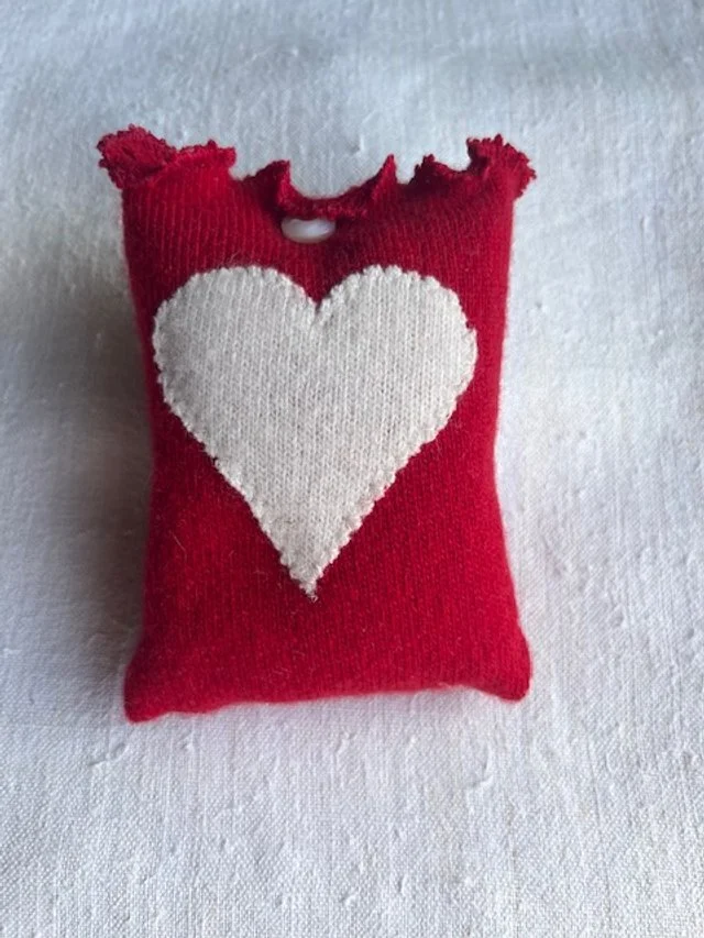 Small Cashmere Lavender Bag with Heart