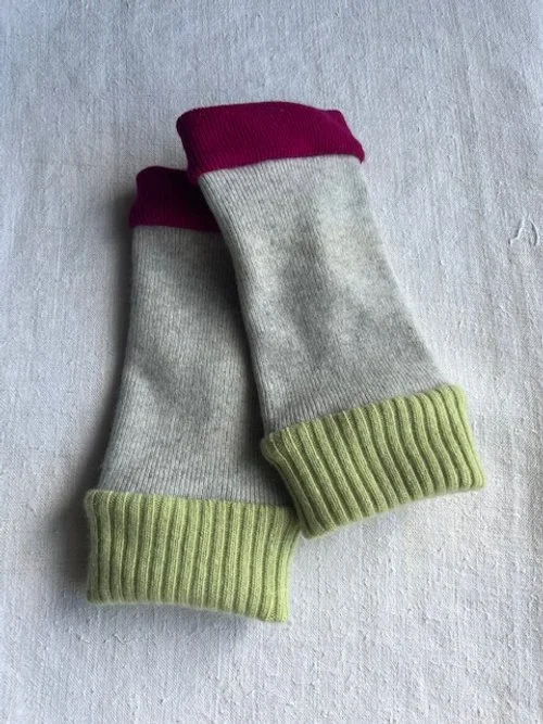 Extra Long Cashmere Wrist Warmers. no 203