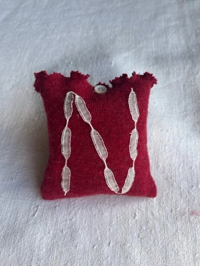 Small Cashmere Lavender Bag Initial "N"