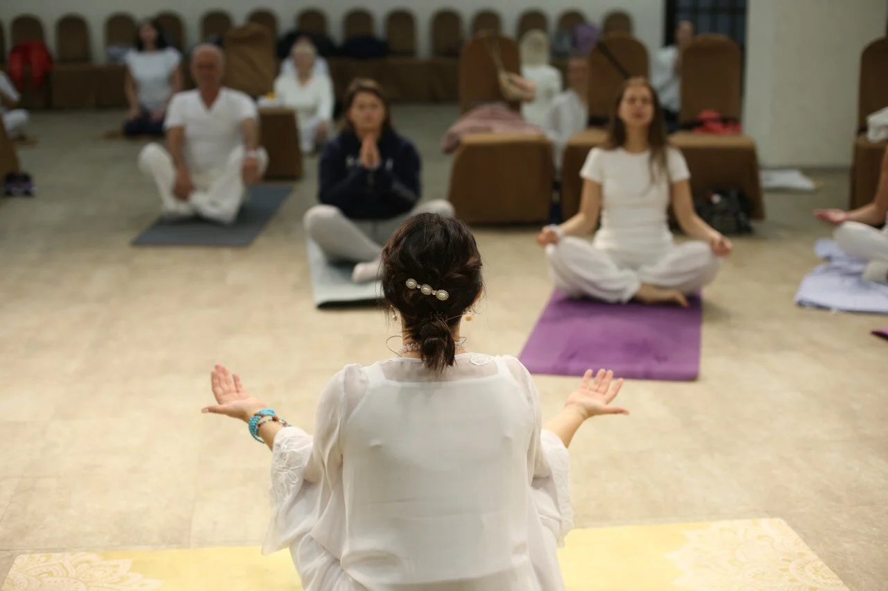 БЕЛЫЙ СВЕТ ИСТОЧНИКА