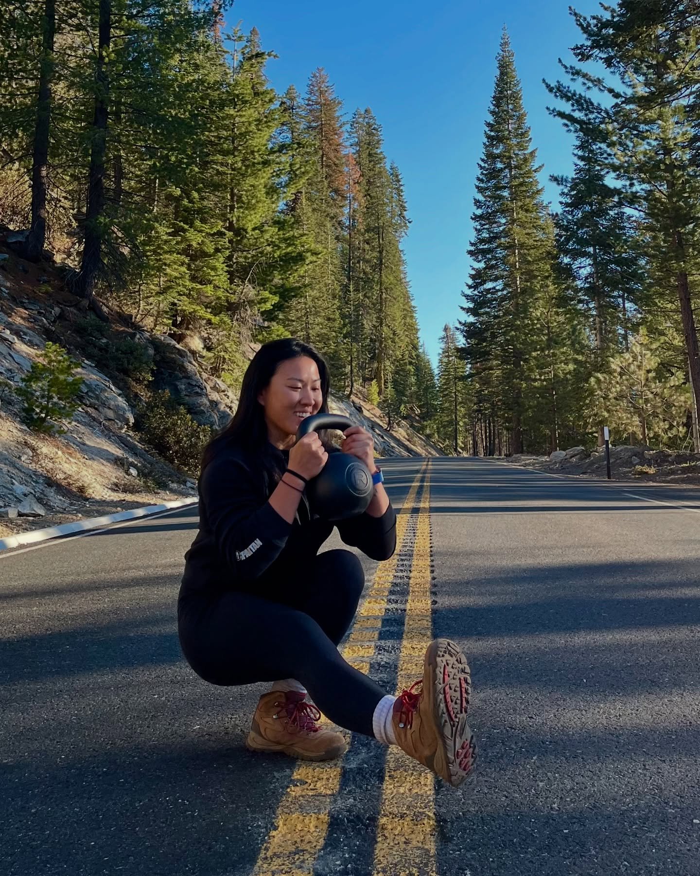 Instagram 📸 vs. reality 🙈

Sometimes you really just gotta take your kettlebell on a road trip 😂 and I&rsquo;m thinking it&rsquo;s time for another trip&hellip;

Where&rsquo;s the best place you&rsquo;ve kettlebelled? 🤗

#roadtrip #hiking #kettle