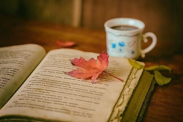 Über Moms Book Club October 2020