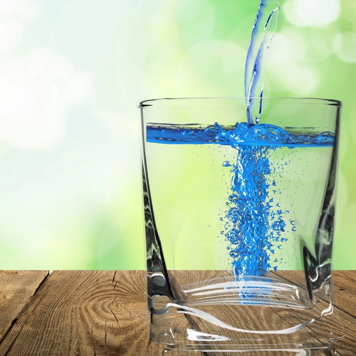 vaso de agua crop.jpg