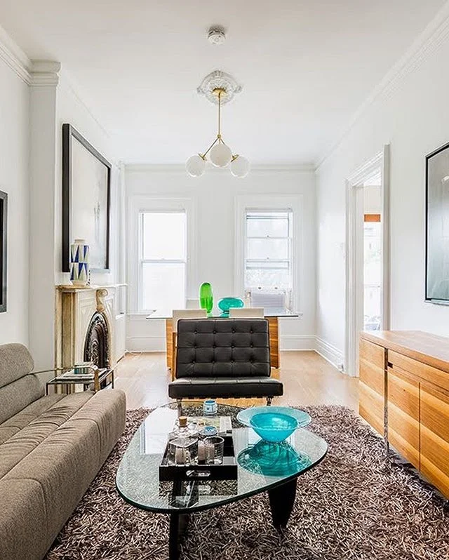 📍306 8th Street,  Jersey City,  NJ 07302 $1,279,000
🛏 3 Bedroom 🛁 2 Bathroom  Lot Size 16.67x50  Tax $15,885

This elegant home features a flexible floor plan and can be used as a 3 or 4 bedroom, 2 bathroom home. Situated steps from Hamilton Park,