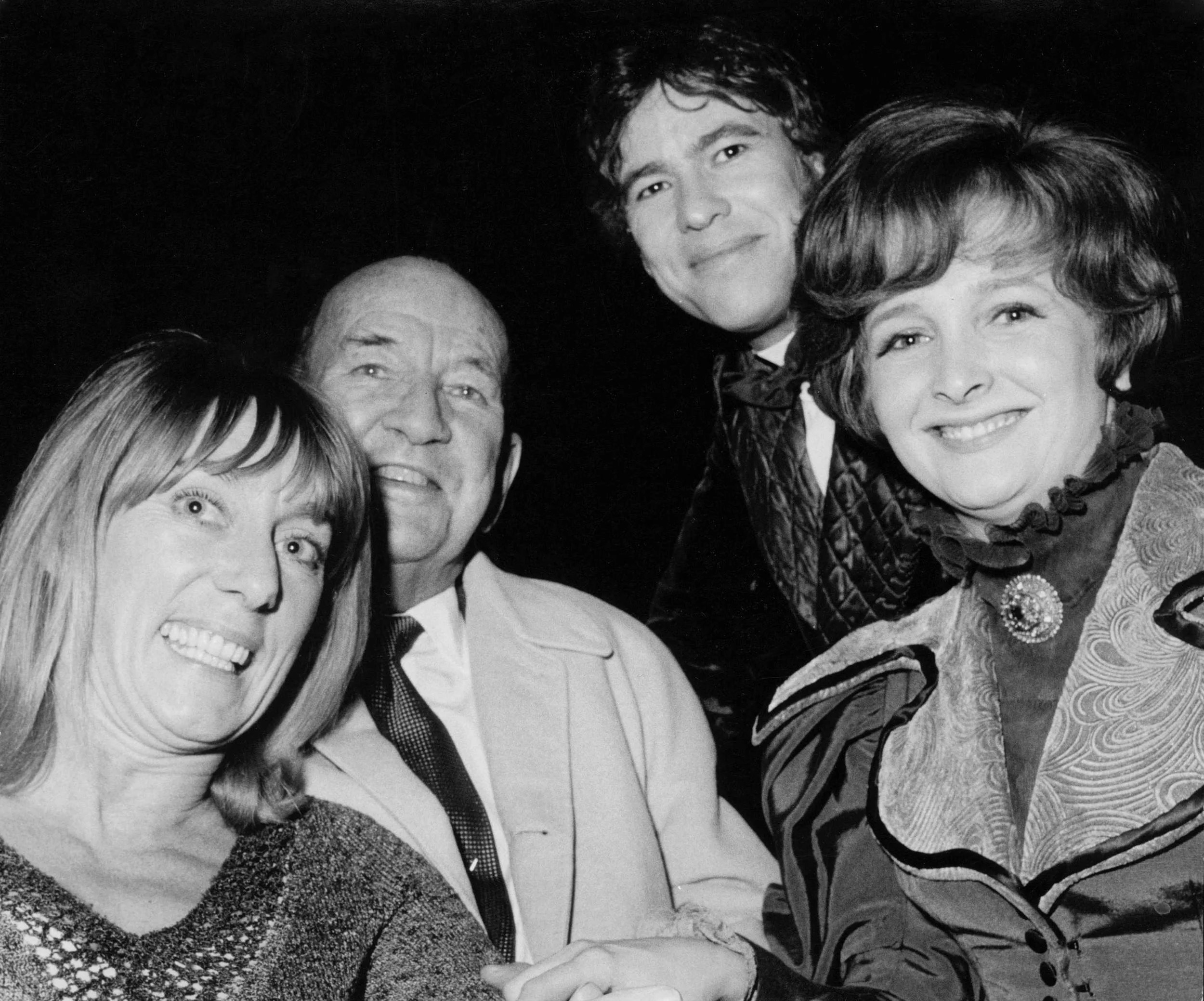 Gillie with Noel Coward, Gary Bond and Millicent Martin - Tonight At 8 - 1971