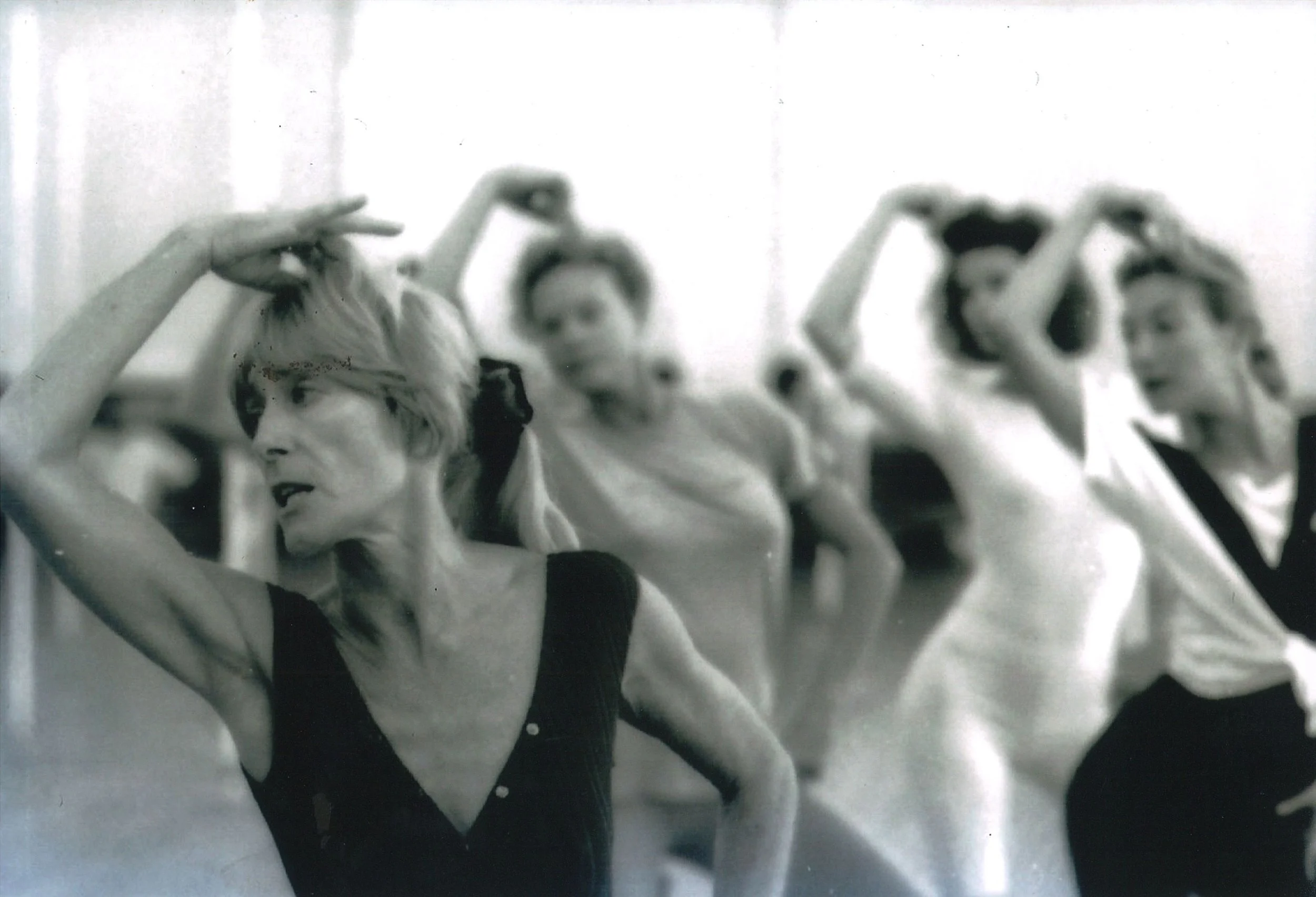 Gillian rehearsing The Look of Love with Juliet Prowse and Ute Lemper - BBC TV 1989