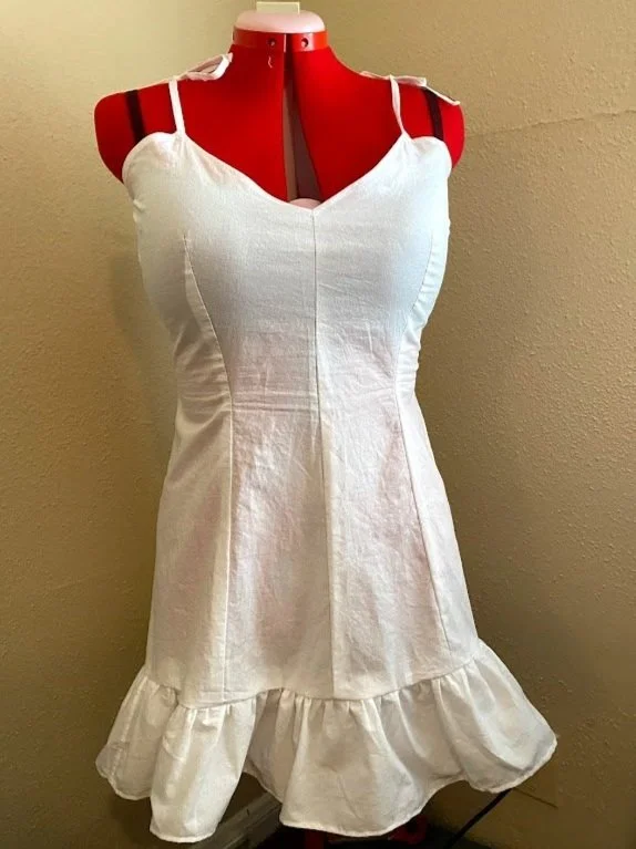 Making Mrs. Depew's 1950's Slip with Muslin