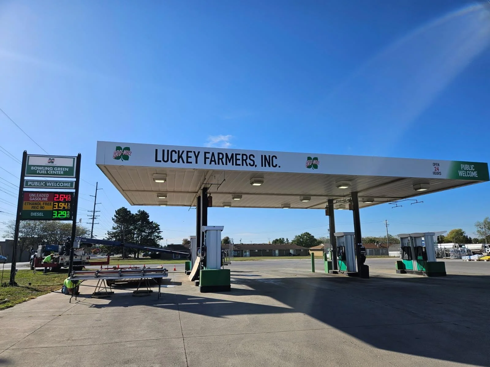  I redesigned the Luckey Farmers Bowling Green Fuel station. These photos were provided by CGS Imaging during the installation.  
