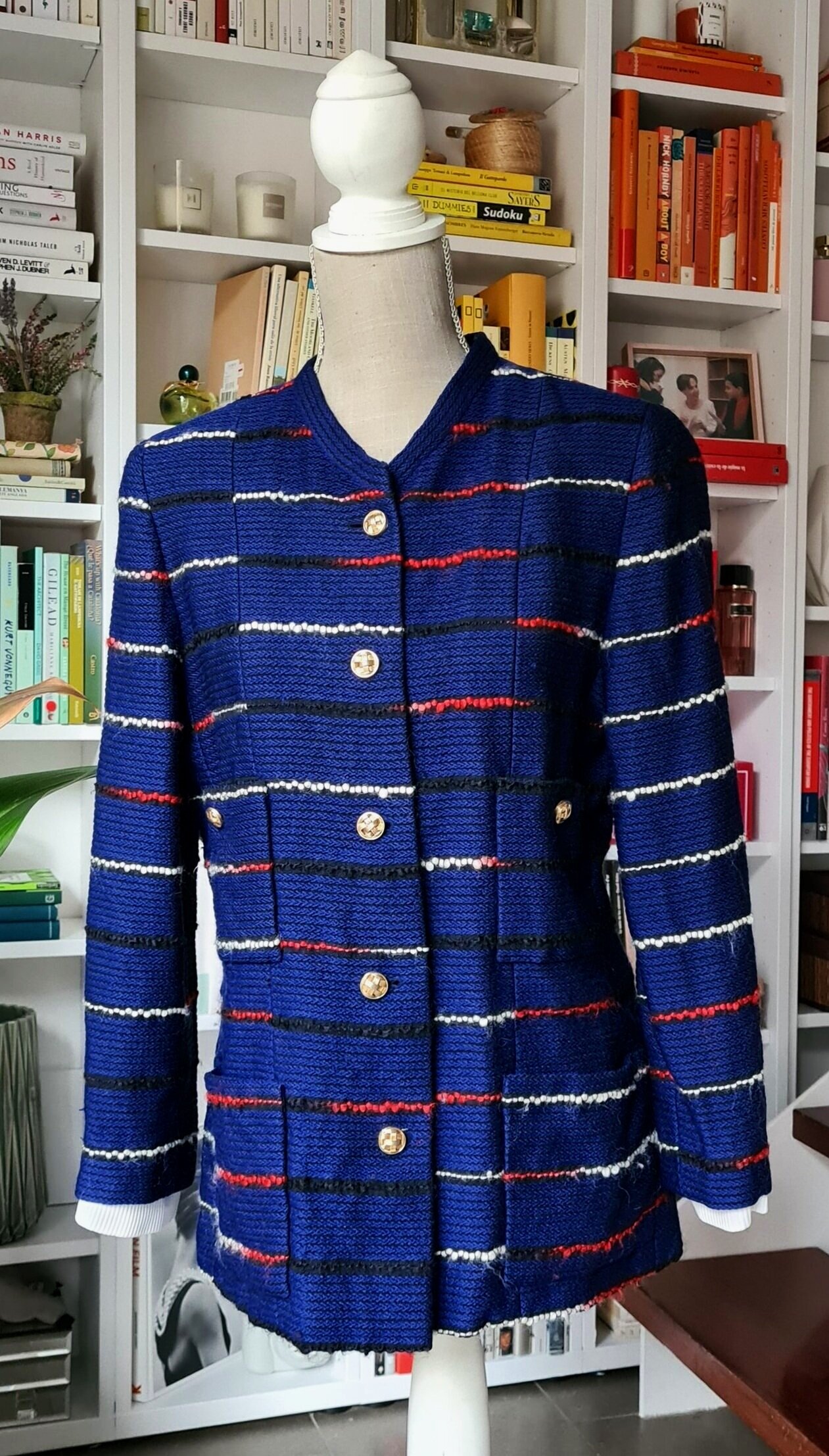 90's Chanel tweed striped jacket in navy blue, Size 42 — REVIVAL & CO.